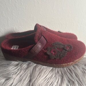 Earth Origins Burgundy Wool Mules, Sz 9.5M